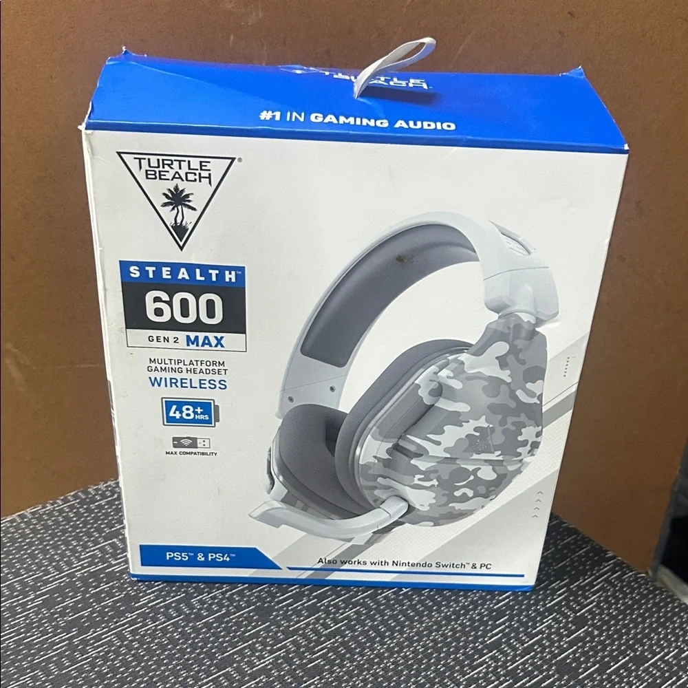 Turtle Beach Stealth 600 Gen 2 MAX Wireless Gaming Headset - Camo Gray and White